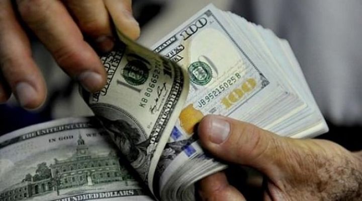 Dolların sabaha olan rəsmi məzənnəsi açıqlandı