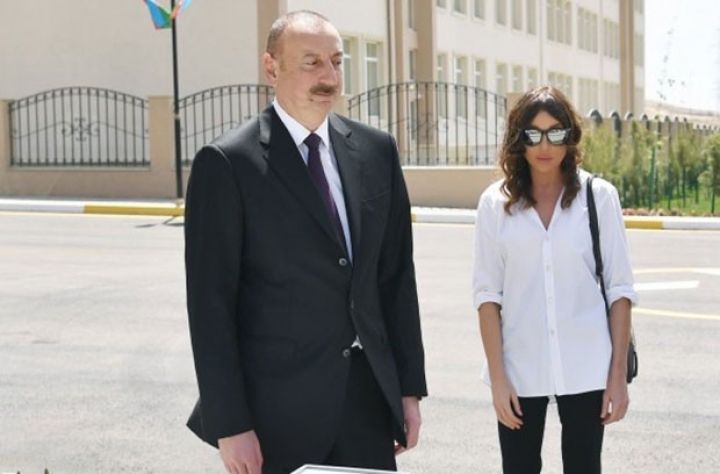 İlham Əliyev yaşayış kompleksinin açılışında  - FOTOLAR