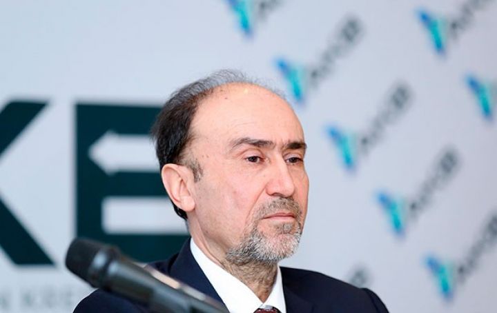 Əhalinin gəliri artıbsa, niyə kredit götürür? - MÜSAHİBƏ