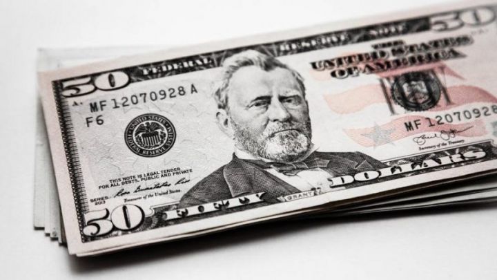 Dolların sabaha olan rəsmi məzənnəsi açıqlandı