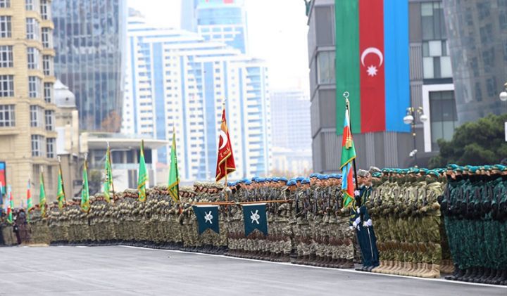 Bakıda Zəfər paradı - CANLI