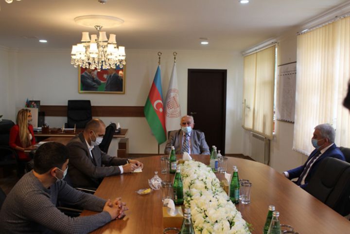 Azərbaycandan sürtkü yağlarının ixracı müzakirə olunub