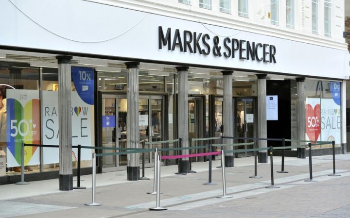 Məşhur satış şəbəkəsi 94 ildən sonra ilk dəfə zərərlə işləyib