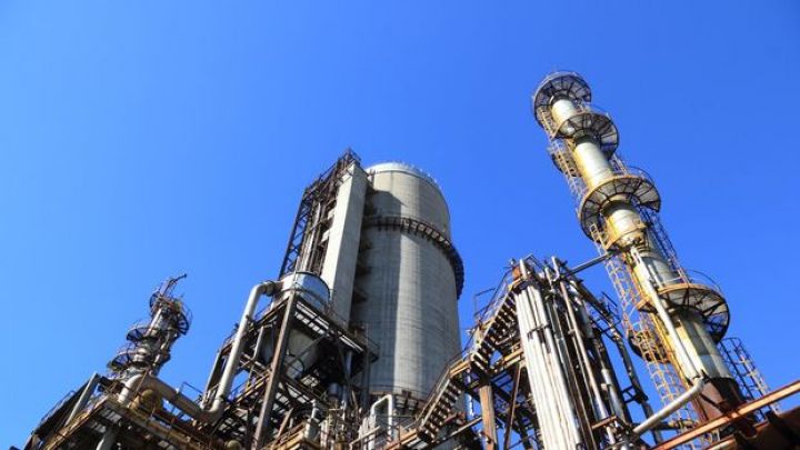 "Səudiyyə Ərəbistanı neftin 50 dollar qiymətinə əsasən büdcəsini hazırlayır"