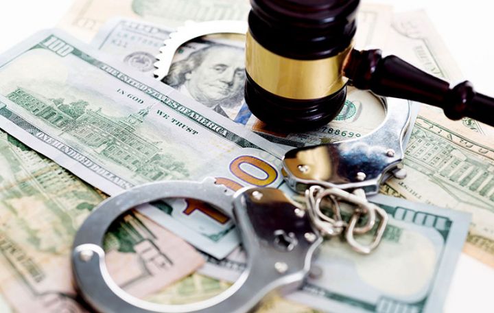 Çirkli pulların yuyulmasına görə cərimə - 1 milyard dollar