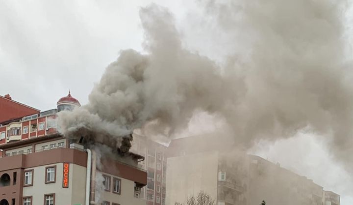 “Qoç ət” restoranında yanğın - YENİLƏNİB