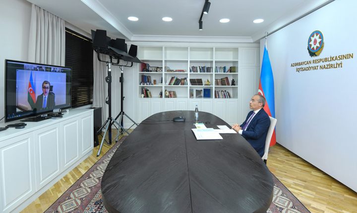 Pərakəndə ticarətin inkişafı barədə müzakirələr aparılıb