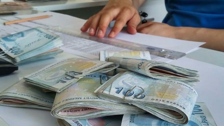 Dolların 10,5 Türk lirəsinə yüksələcəyi gözlənilir