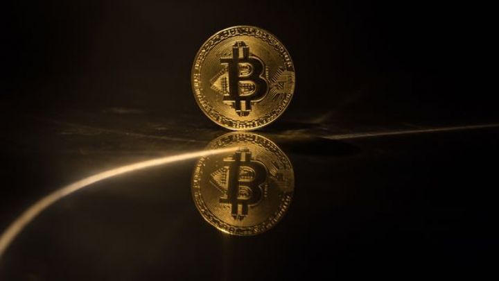 Bitcoin "ölüm qovşağına" doğru irəliləyir