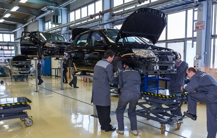 “Avtovaz” avtomobillərin yığılmasını dayandıracaq