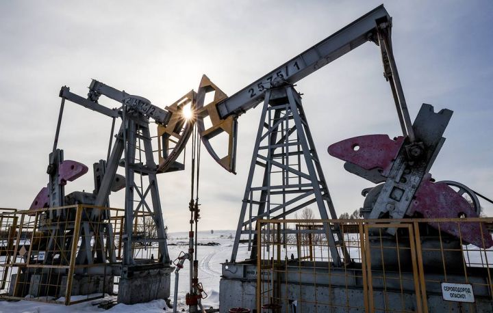 Rusiyada neftin ixrac rüsumu aprelin 1-dən 2,9 dollar artacaq