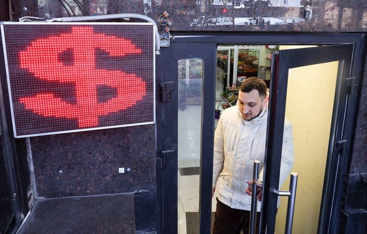 Rubl dollar və avro qarşısında möhkəmlənir