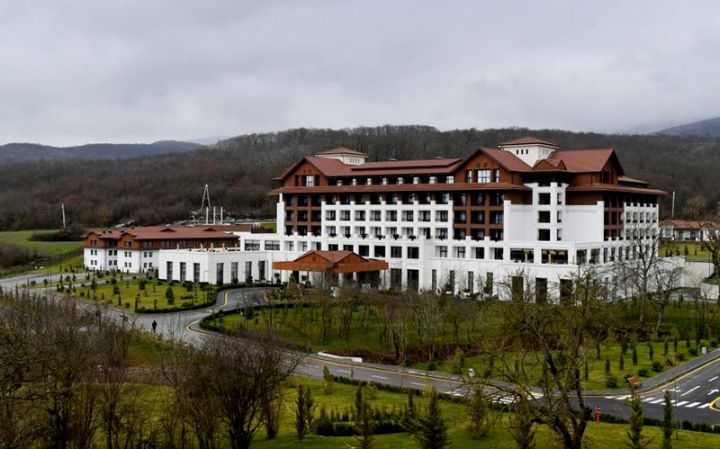 Prezident və ailə üzvləri istirahət kompleksinin açılışında iştirak ediblər - YENİLƏNİB