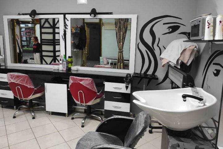 Bank gözəllik salonuna aid mebel və avadanlıqların satın alır