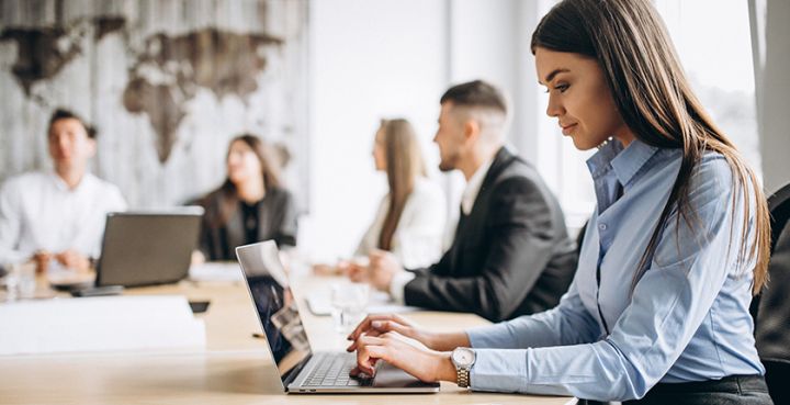 Bank sektorunda çalışanların sayı cüzi artıb