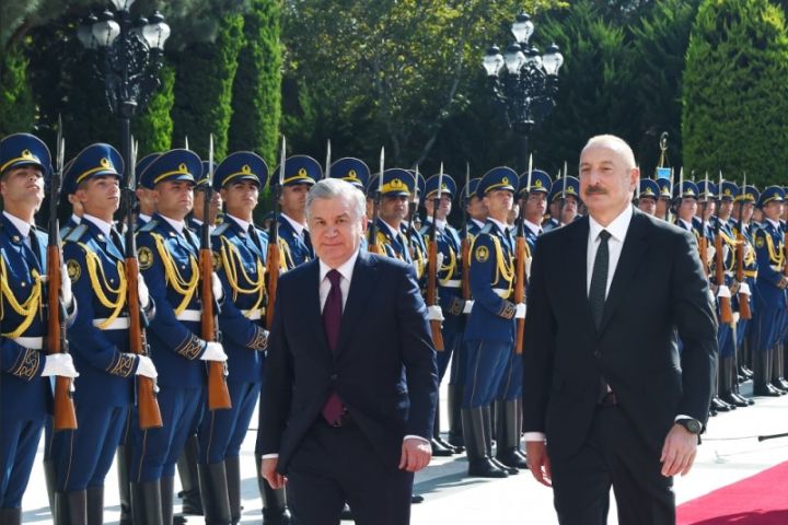 Özbəkistan Prezidenti Füzuli rayonundadır