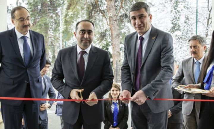 Bank Balakən və Oğuz filiallarını da yenilədi