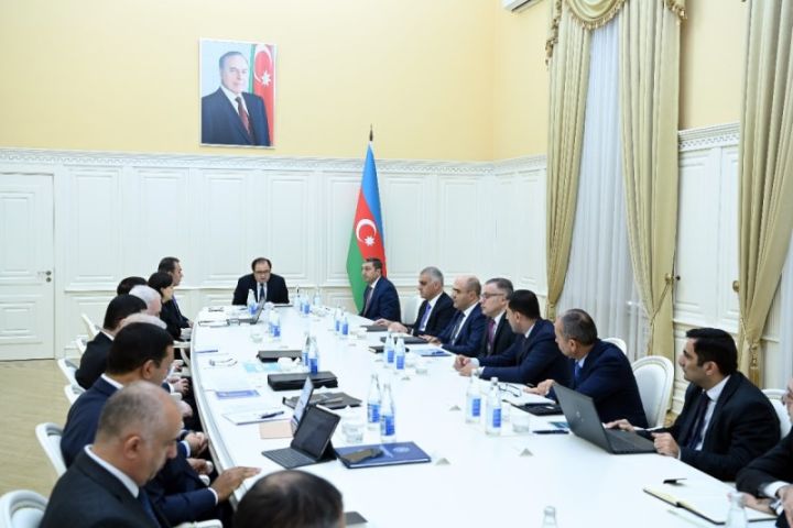 Hökumətdə qiymətlər müzakirə edildi - Yoxlama gücləndiriləcək və  ciddi tədbirlər görüləcək