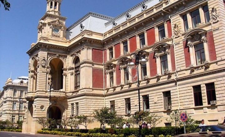 Bakının iki rayonunun İcra başçısı müavininə xəbərdarlıq edildi - ADLARI