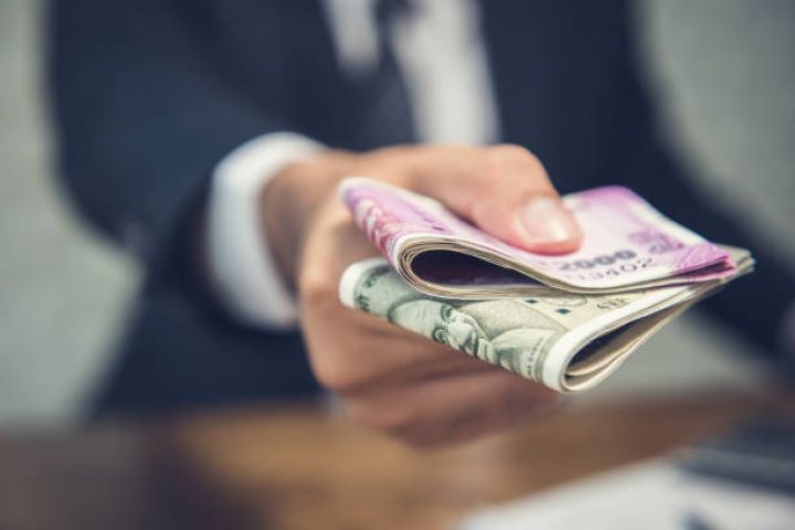 Rəsmi məzənnələr açıqlandı