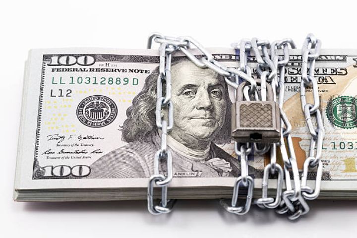 Dolların sabah üçün rəsmi məzənnəsi müəyyən olunub