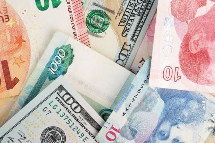 Rəsmi məzənnələr açıqlandı