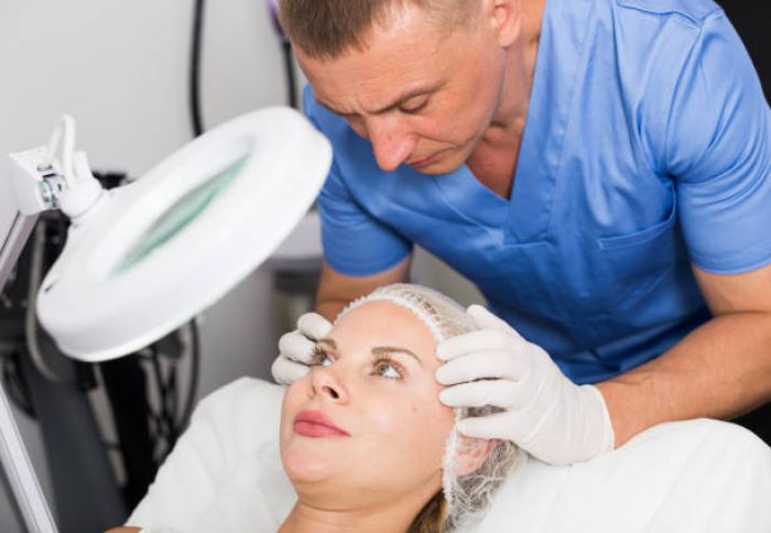 Diplomsuz işləyən estetik cərrahlarla bağlı problem Milli Məclisdə gündəmə gətirilib