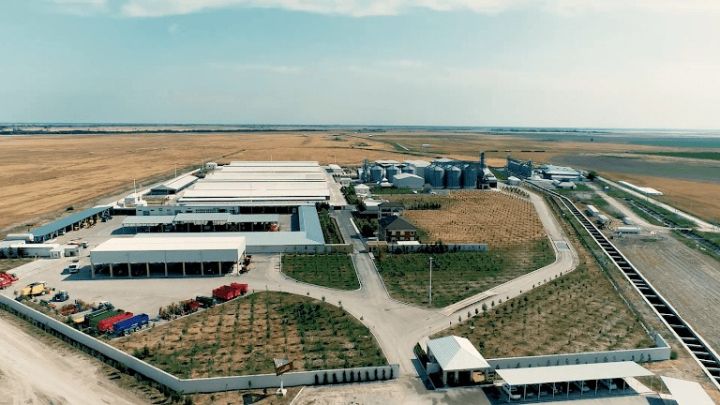 "Hazırda 2200-dən çox iribuynuzlu südlük və ətlik heyvan bəsləyirik"