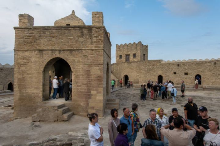 Azərbaycanda hotellərdə gecələmələrin 20 faizə yaxını Hindistan vətəndaşlarının payına düşüb