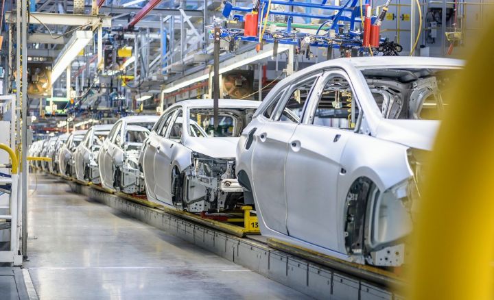 Avtomobil istehsalında Hacıqabul Neftçalanı ötüb