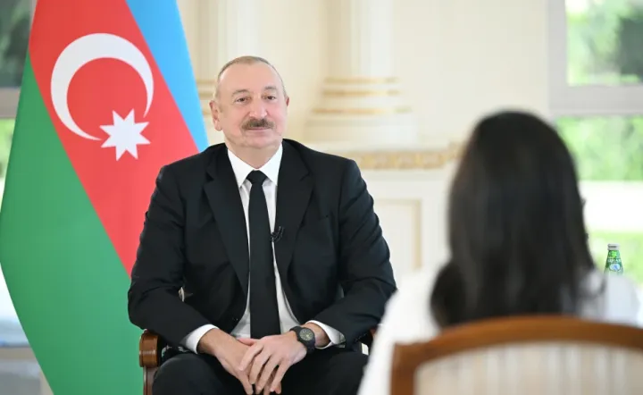 "İran Prezidenti azərbaycanlıdır. O, mənim kimi eyni qanı daşıyır"