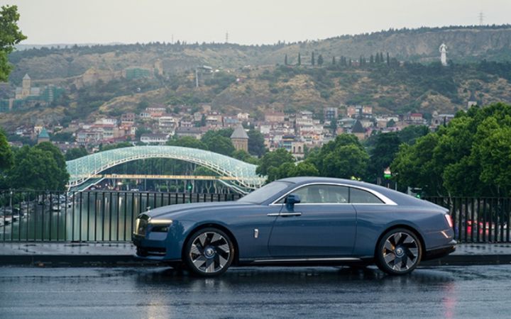 "Rolls Royce Motor Cars Baku" 2 yeni Rolls-Royce modelini Tbilisidə təqdim etdi