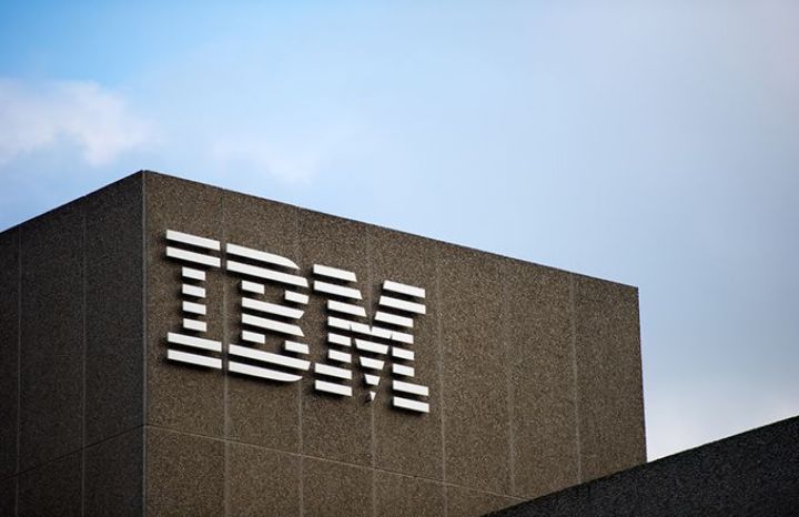 IBM-in mənfəəti 20 faiz artıb