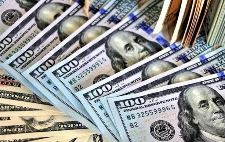 Dollar son 3 ayın ən aşağı səviyyəsində!