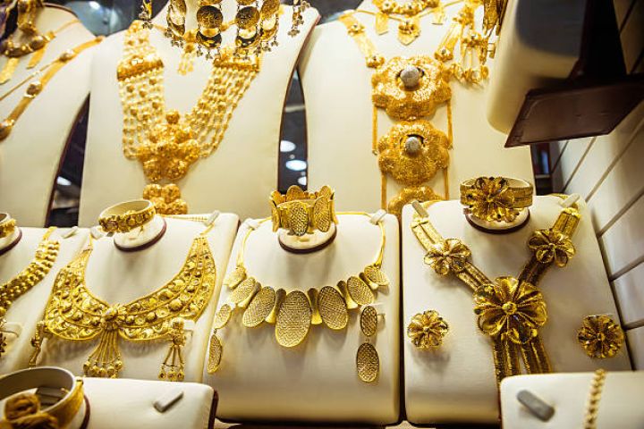 Azərbaycan Zərgərlər Assosiasiyası: "Qızılın bir unsiyası 4 000 dollara qədər bahalaşa bilər"