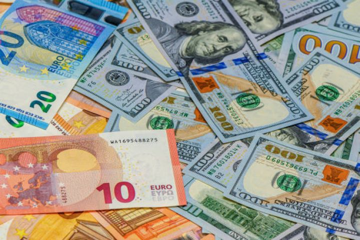 Rəsmi məzənnələr açıqlandı