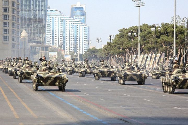 Vəzifəli şəxslər üçün daha bir cəza - 700 manatadək cərimə tətbiq ediləcək