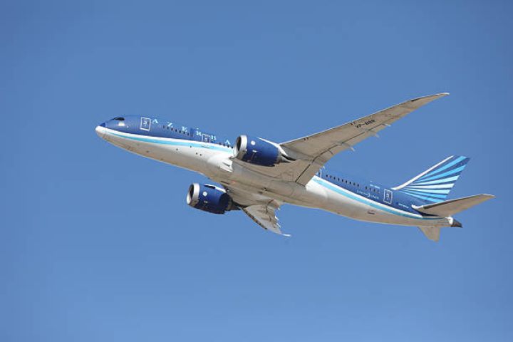 AZAL Bakı–Şımkent marşrutu üzrə uçuşlara başlayıb